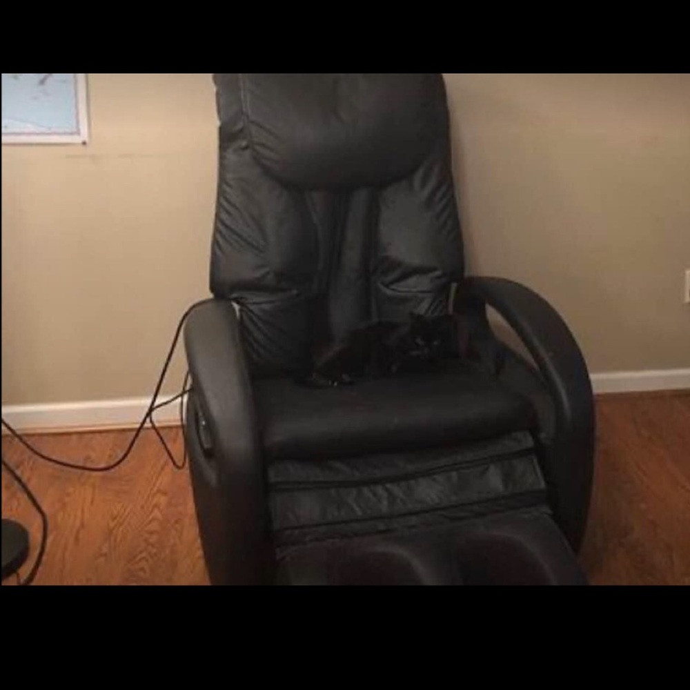 OSIM iMedic 380 purchased @Brookstone’s $4500 NEW
